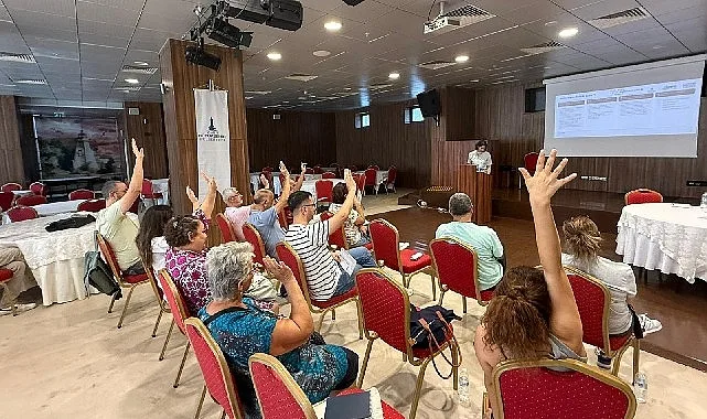 İzmir'de Yurttaş Meclisleri Sonuç Verdi: 115 Politika Önerisi Karara Bağlandı