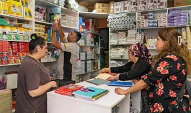İzmirli Öğrencilere Büyükşehir'den 100 Milyon Liralık Okul Desteği