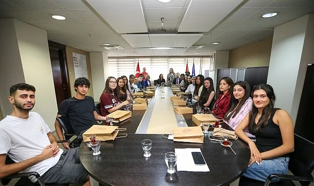 KARGEM'li Gençler Başarılarını Başkan Ünsal ile Paylaştı: Yeni Dönem 15 Eylül'de