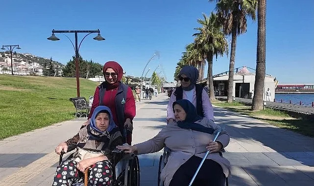 Kartepe Alo Evlat Kulübü'nden Yaşlılara Sekapark'ta Unutulmaz Bir Gün