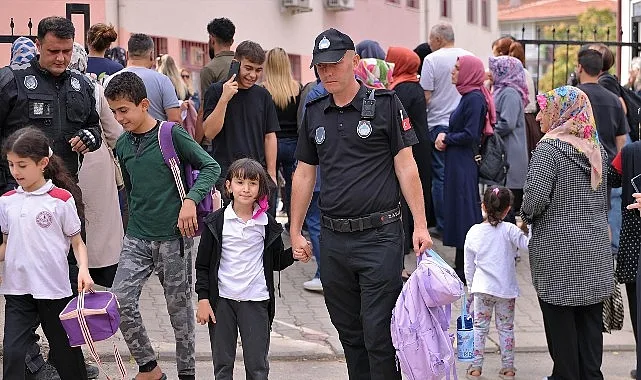 Keçiören'de Okul Çevrelerinde Öğrenci Güvenliği İçin Zabıta Denetimleri Arttırıldı
