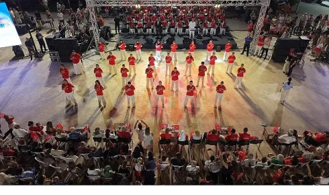 Kemer'de 30 Ağustos Zafer Bayramı Coşkusu Fener Alayı ve Konserle Doruğa Çıktı