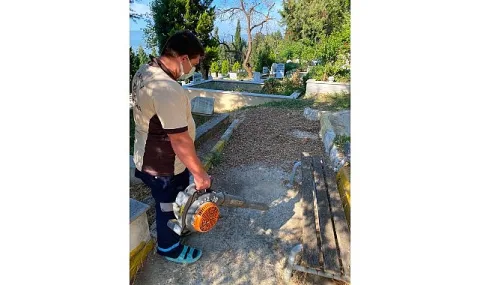 Kocaeli Büyükşehir Mezarlıklarda Kapsamlı Bakımı Aralıksız Sürdürüyor