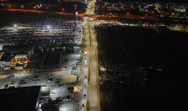 Kocaeli'de Milli Maç Coşkusu: Büyükşehir'den Kusursuz Ulaşım