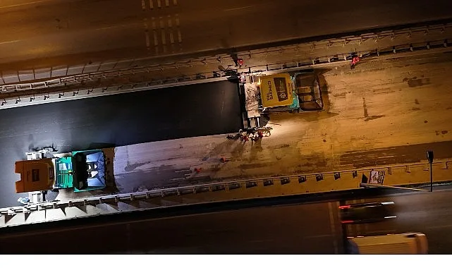 Kocaeli'de Yahya Kaptan Köprüsü'nde Gece Mesaisiyle Üstyapı Yenileniyor