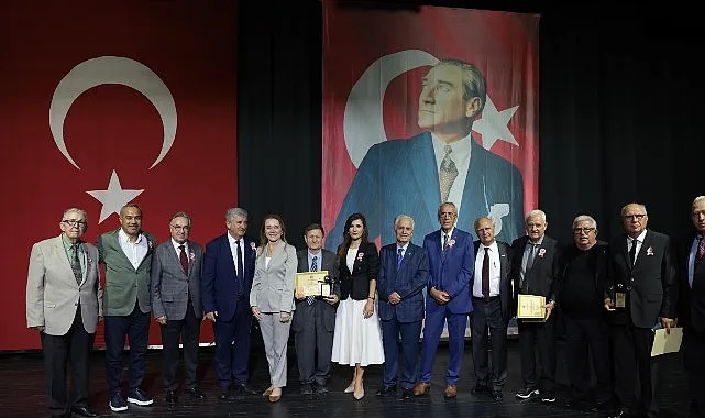Konak'ta 27. "İnsanlar Yaşarken de Anılmalıdır" Töreniyle Spora Vefa Ödülleri