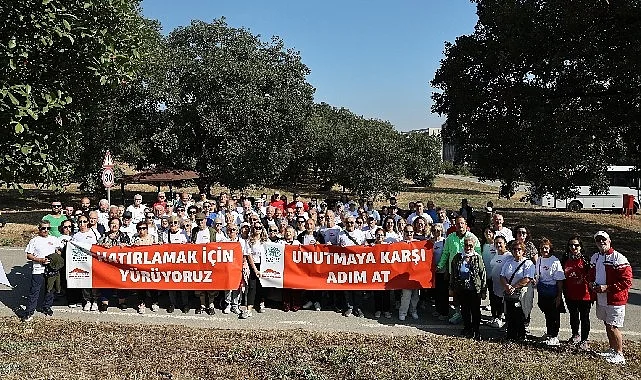 Nilüfer'de Alzheimer Farkındalığı İçin Anlamlı Yürüyüş Düzenlendi