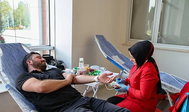 Selçuklu Belediyesi'nde Kızılay Kan Bağışına Başkan Pekyatırmacı'dan Anlamlı Destek