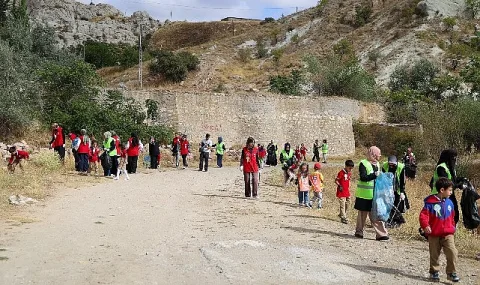 Selçuklu Belediyesi Sille'de Kapsamlı Çevre Temizliği Etkinliği Düzenledi