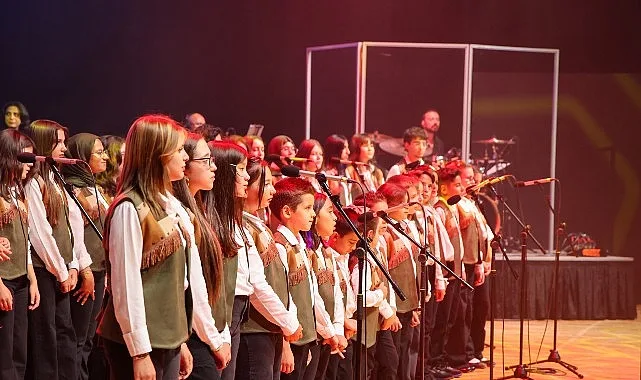 Selçuklu'da Sanat Dolu Hafta Sonu: Çocuklar Sahne Yetenekleriyle Alkış Topladı