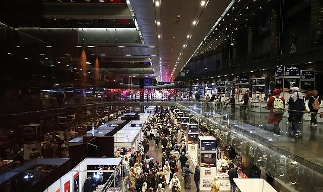 13. Konya Kitap Günleri Coşkuyla Devam Ediyor, Başkan Altay Tüm Aileleri Davet Etti