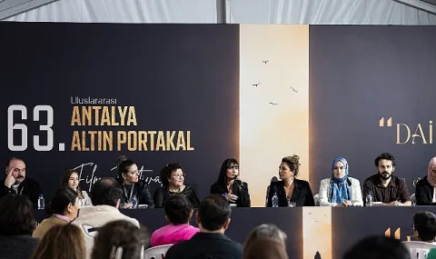 Altın Portakal'da iki film gösterildi, sektör uzmanları buluştu