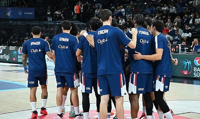Anadolu Efes, Real Madrid Karşısında Taraftarı Önünde İlk EuroLeague Sınavına Çıkıyor
