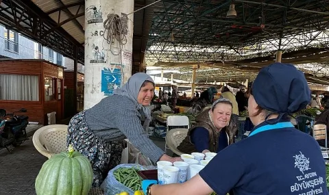 Aydın'da Soğuk Havada Vatandaşlara Sıcak Çorba İkramı Başladı