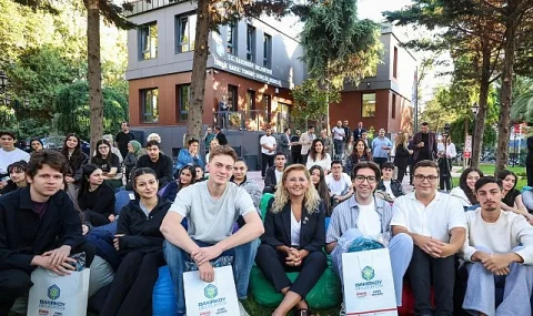 Bakırköy Belediyesi Etüt Merkezi'nden YKS'de Yüksek Başarı Kutlaması