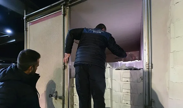 Buca Balık Hali'nde Yasa Dışı Avlanan 45 Kilo Su Ürününe El Konuldu