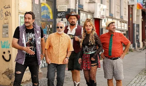 Çakallarla Dans 8 Fragmanı Yayınlandı: Kahkahalar Almanya'da