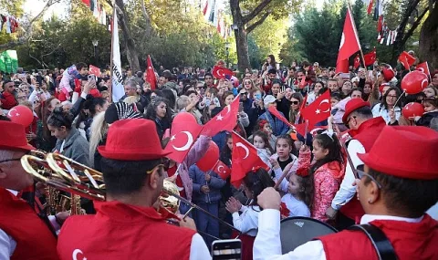 Çankaya'da Cumhuriyet'in 103. Yılı Coşkuyla Kutlanıyor
