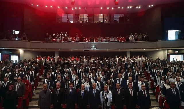 DEÜ 2026-2027 Akademik Yılı Açıldı: Rektör Yılmaz'dan Sürpriz Bilgiler