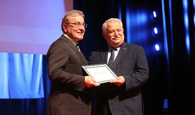 DEÜ'de Akademik Etik ve Sorumluluk Konferansı