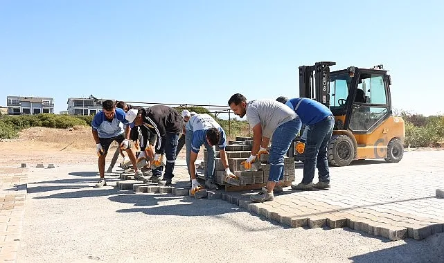 Didim Belediyesi Parke Taşı Döşeme Çalışmalarına Hız Verdi