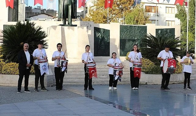 Efes Selçuk'ta Engelsiz Gençler Cumhuriyet Coşkusuyla Buluştu