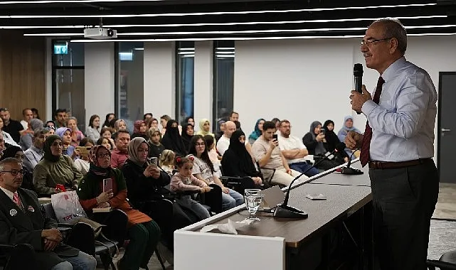 Eğitimci Halit Ertuğrul'dan Kocaeli'de Aile ve Gençlik Eğitimi Vurgusu