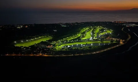 Gloria Golf Club'ta Işıklar Altında Gece Golfe Devam Ediliyor