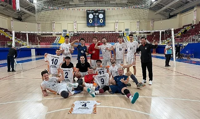 İnegöl Belediyespor Voleybol Ligi'nde Dörtte Dört Yaptı