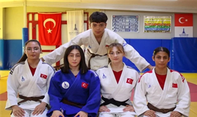 İzmir'in Yıldız Judocuları Balkan Şampiyonasında Başarıya Ulaştı