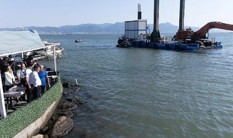 İzmir Körfezi'nde 1,5 Milyon Ton Dip Çamuru Temizlendi