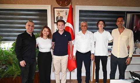 Kemer'de Bisiklet Sporuna Destek Vurgusu: Başkan Topaloğlu'na Nezaket Ziyareti