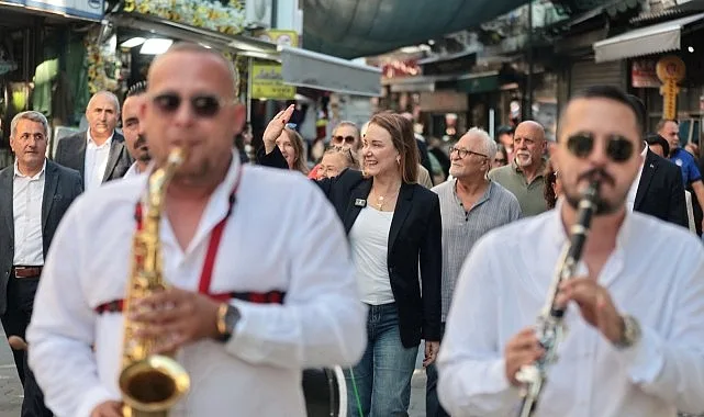 Kemeraltı Festivali esnaf ve ziyaretçilerden tam not aldı