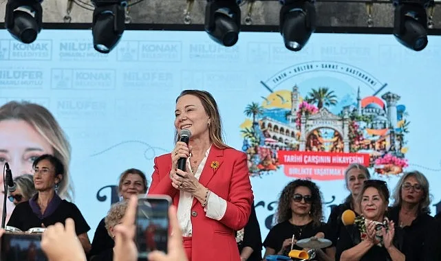 Kemeraltı Festivali renkli kortejle başladı
