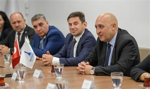 Kırcaali'den İzmir Haftası İçin Önemli Ziyaret: Kardeş Şehir İlişkileri Gelişiyor