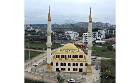 Kocaeli'de riskli minareler çelik sistemlerle güçlendiriliyor