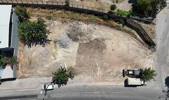 Konak'ta Cep Park Projesi Büyüyor: Cengiz Topel Mahallesi'ne Yeni Soluk
