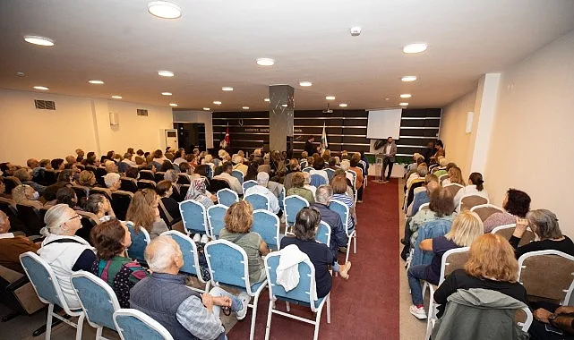 Narlıdere'de 3. Yaş Üniversitesi'nin İlk Dersi Verildi