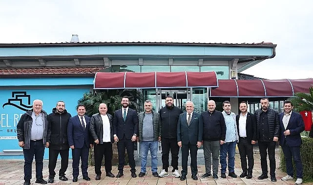 Nilüfer Belediye Başkanı Özdemir, Bursaspor Tribün Liderleriyle Buluştu