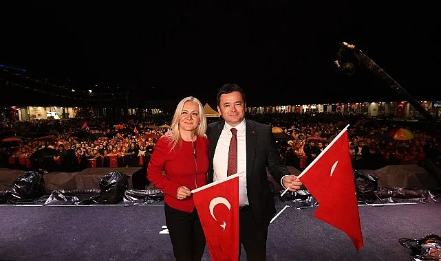Osmangazi'de Cumhuriyet'in 103. Yılı Kutlamaları Başlıyor: Göksel Konseriyle Taçlanacak