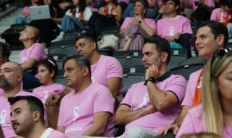 Pembe Tribünden Erken Tanı Mesajı: Kendine Zaman Ayır
