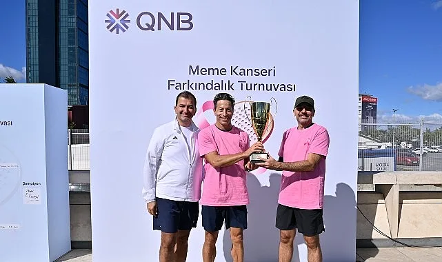 QNB Türkiye'den Meme Kanseri Farkındalığına Padel Kortunda Destek