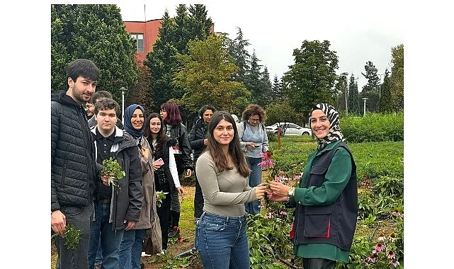 Üsküdar Üniversitesi Öğrencileri TABİP Projesini Ziyaret Etti